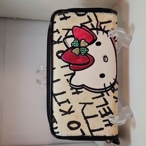 Hello Kitty Loungefly Pink & Green Womans Long Wallet Shamrock Heart Bow